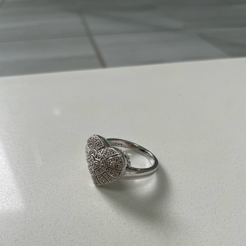 A silver ring size 10,5